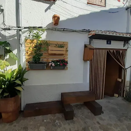 Hervàs Y Vuelves * Hervás