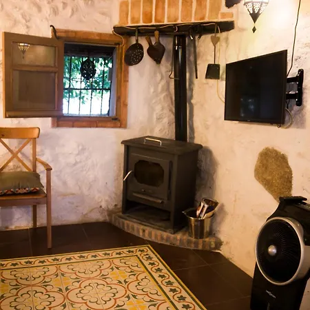 Hervàs Y Vuelves Apartamento *